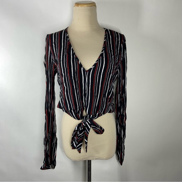 Yumi Kim Tops - Yumi Kim Large Top Womens Black Stunner Stripe Print V Neck Long Sleeve Shirt